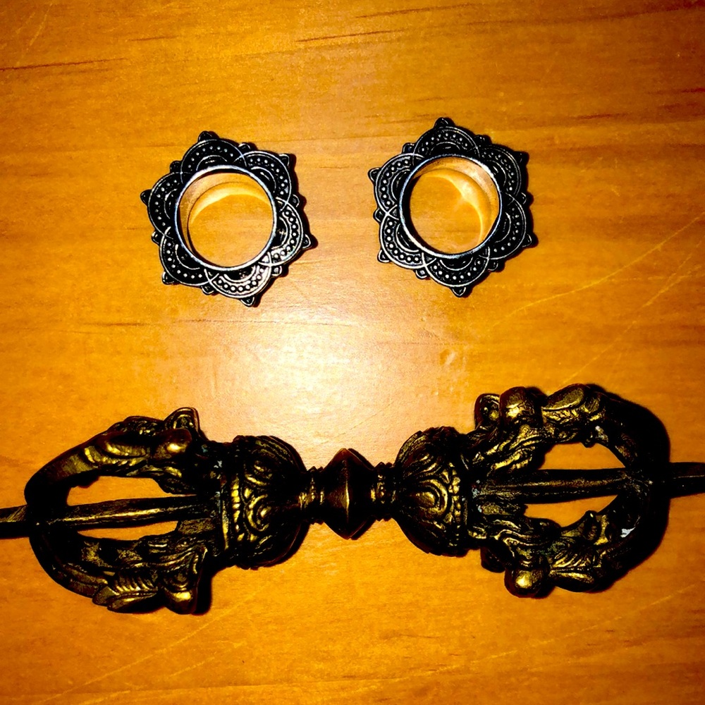 Mandala Plugs